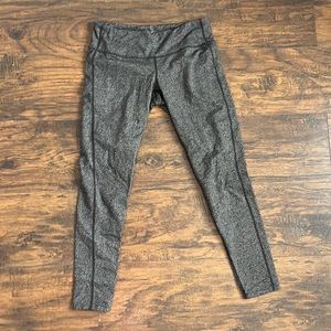 Athleta gray pattern workout leggings